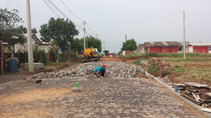 Pavimentação junto ao Bairro Santo Antônio