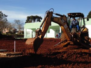 Obras na área externa da unidade seguem em ritmo acelerado